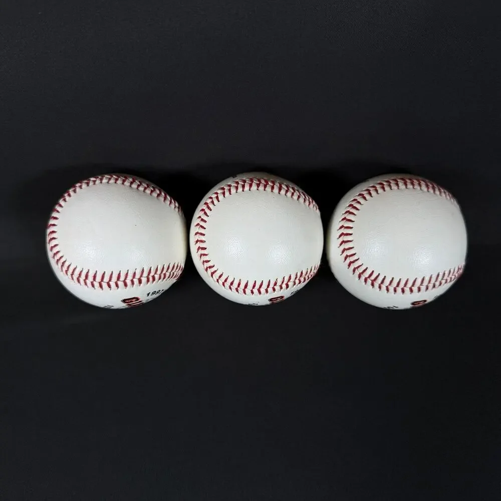 Lot of 3 Vintage ball 1997 J.T Show,Barry Bons,Jeff Kent Baseballs Giants MLB